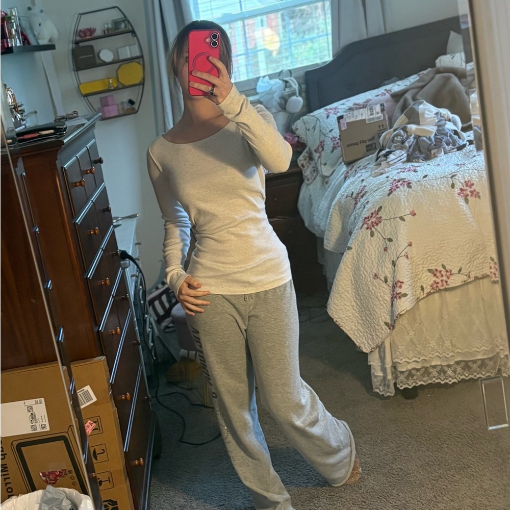 Brandy Melville Cream Long Sleeve Top